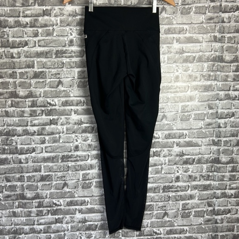 Fabletics - Picture 3 of 6